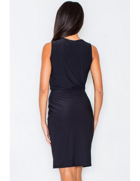 Sukienka naramiączkach, Figl 135