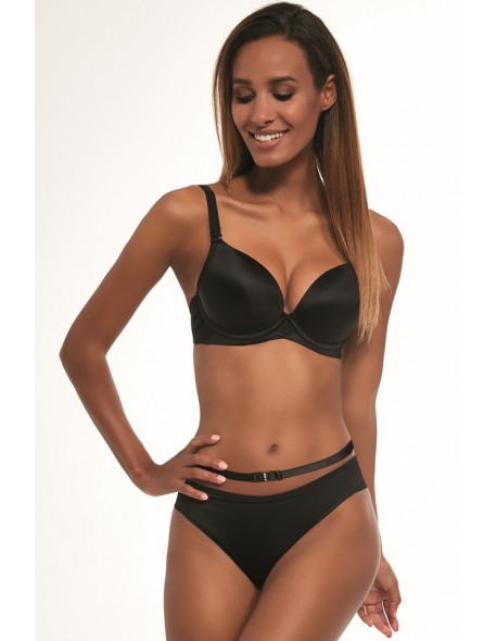 Stanik zapinany na brzuchu Krisline Fortuna...