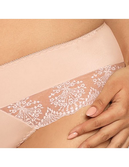 Majtki brazyliany Ava 1924/B z finezyjną koronką