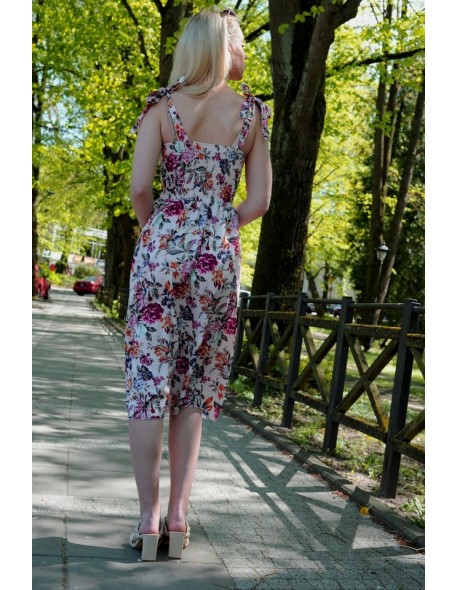 Missa letnia zwiewna dress za kolano, Merribel