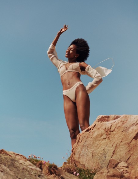 Biustonosz koronkowy Triumph Aura Spotlight WP koralowy