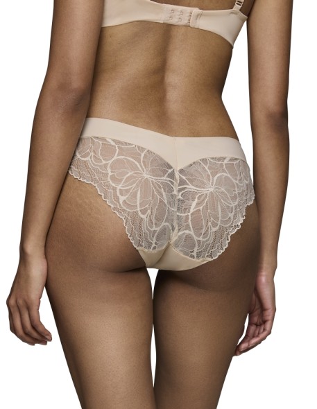 Figi koronkowe Triumph Body Make-Up Illusion Lace Highleg Tai nude beige 