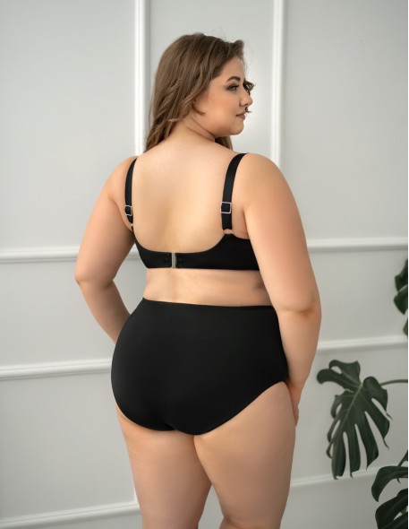 Figi kąpielowe z wysokim stanem Krisline Beach...