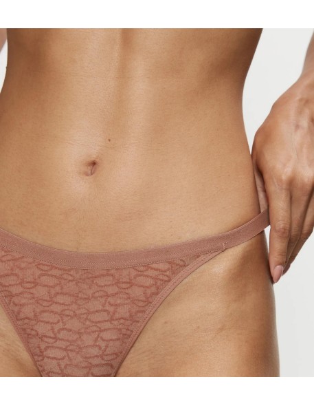 Figi Triumph Signature Sheer String toasted almond