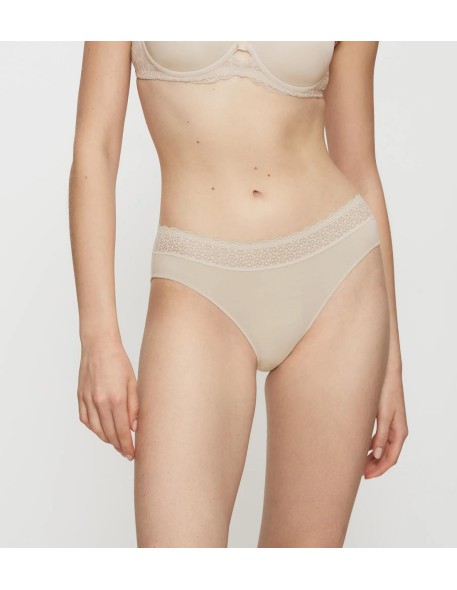 Figi damskie Triumph Feel Of Modal Tai creamy...