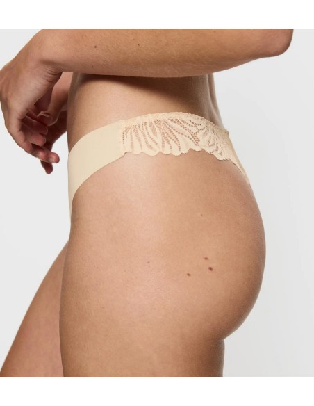 Thong Triumph - Pretty micro string creamy dream