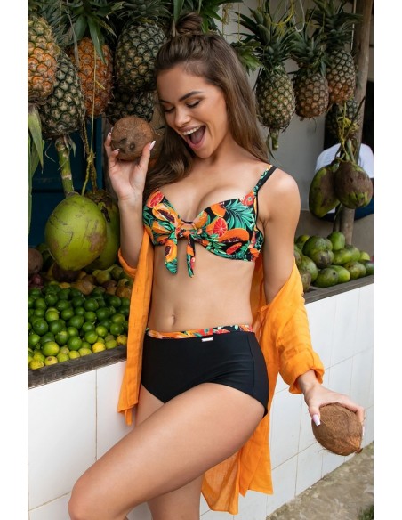 Two-piece swimsuit with usztywnianymi miskami, full briefs Primo