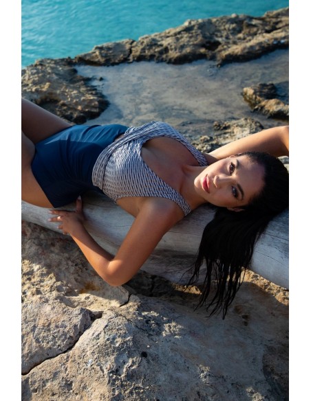 Jednoczęściowy kostium elegancki modelujący z piaskowego żakardu Primo