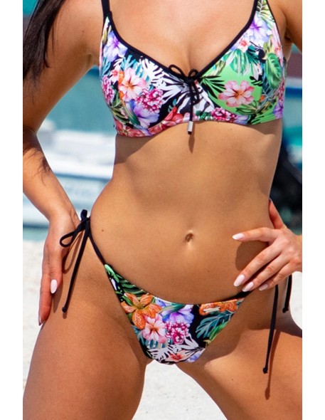 Majtki kąpielowe figi wiązane po bokach...