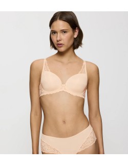 Amourette spotlight whp x orange highlight Triumph 2