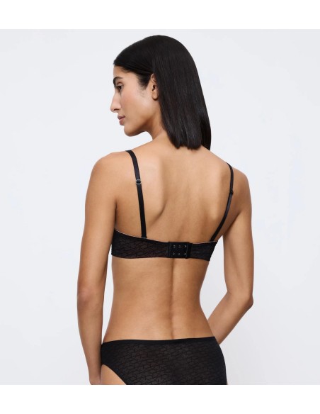 signature sheer wdp black Triumph