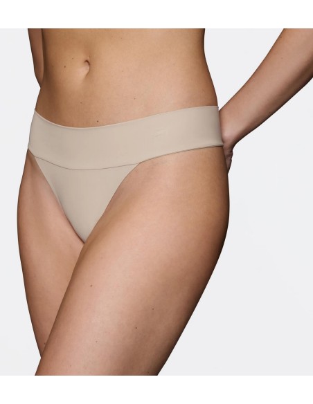 Triumph Body make-up Illusion String EX nude beige
