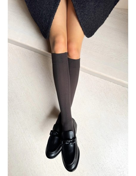 Knee laura Veneziana