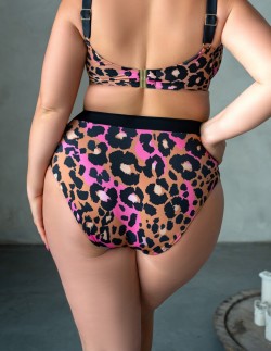 Briefs swim women's with wysokim stanem Krisline Kenya 2