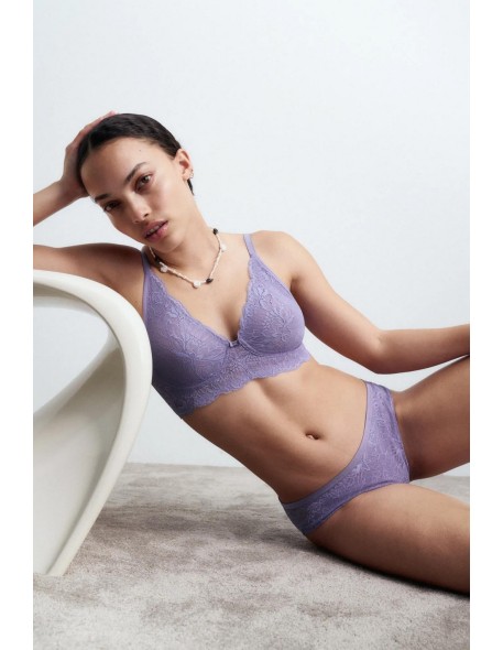 Amourette charm t brazilian01 lilac Triumph