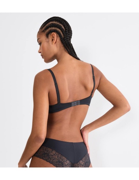 Amourette graphic w black Triumph