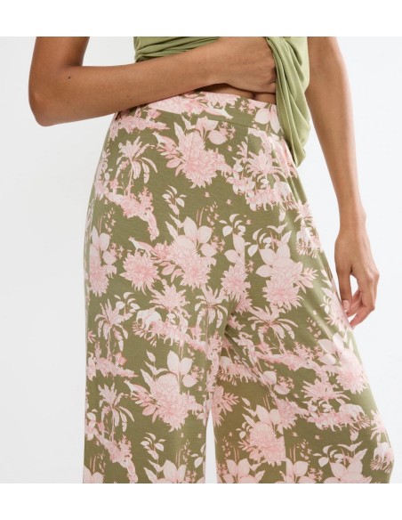 Aura spotlight trousers 01 green combination Triumph