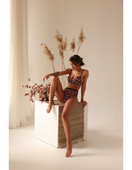 KENYA BRASYLIANAHIGHWAI Krisline