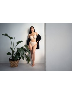 FORTUNACOMFORT STRINGHIGHLIG COFFE Krisline 2